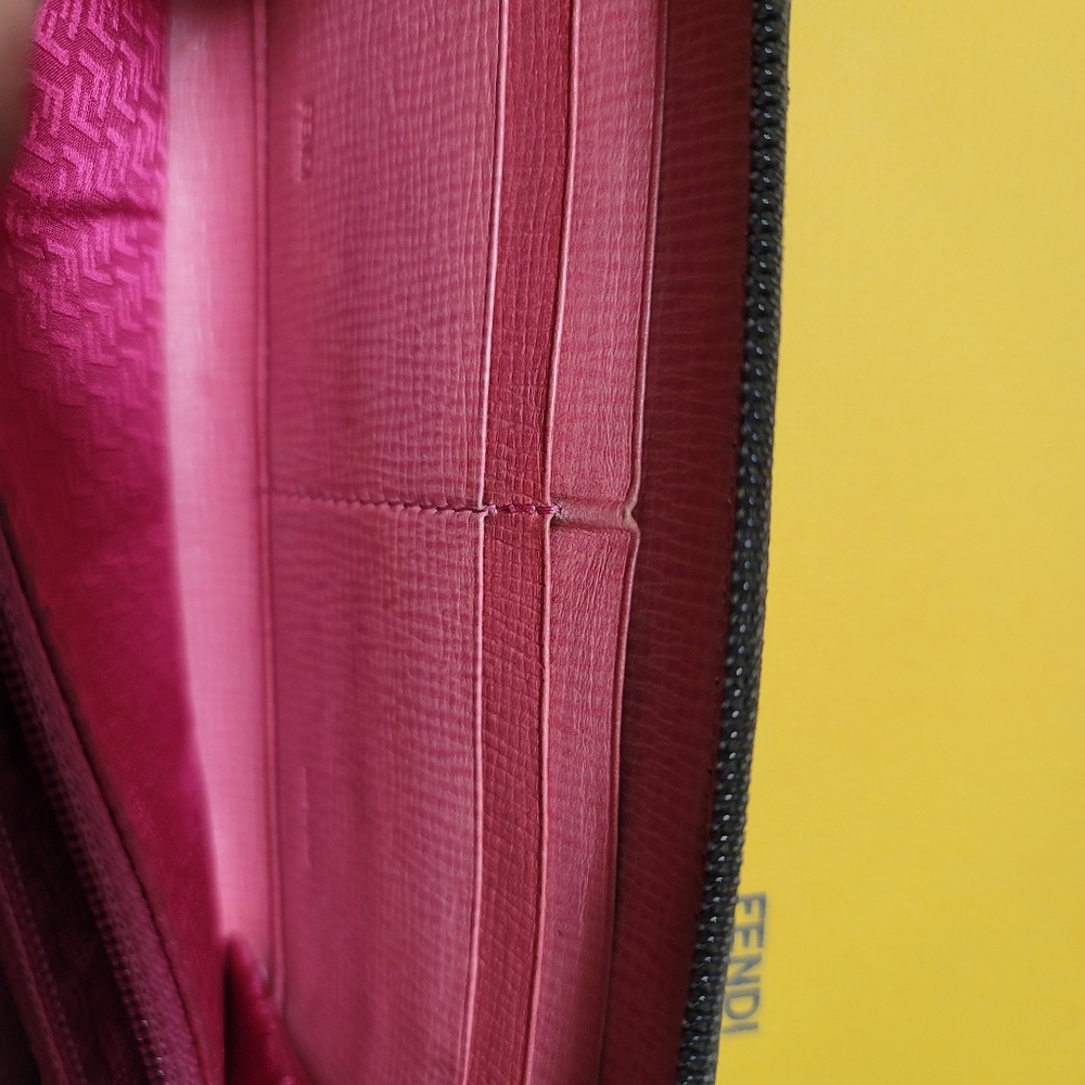 Fendi Long Wallet - Picture 6 of 8